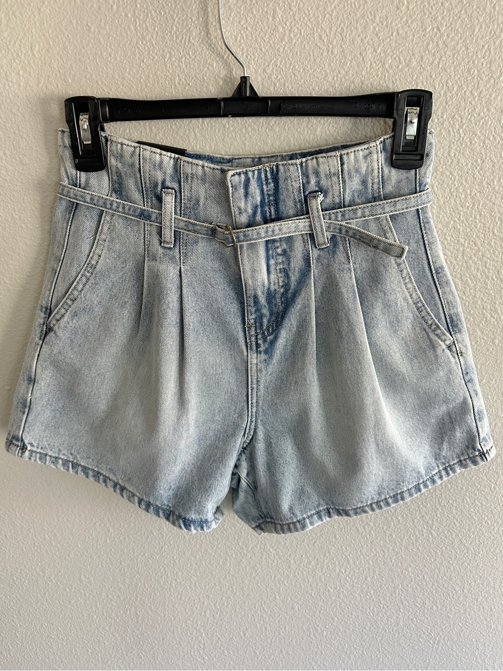 Blank NYC Paperbag High Waist Denim Jean Shorts NWT Women's 24